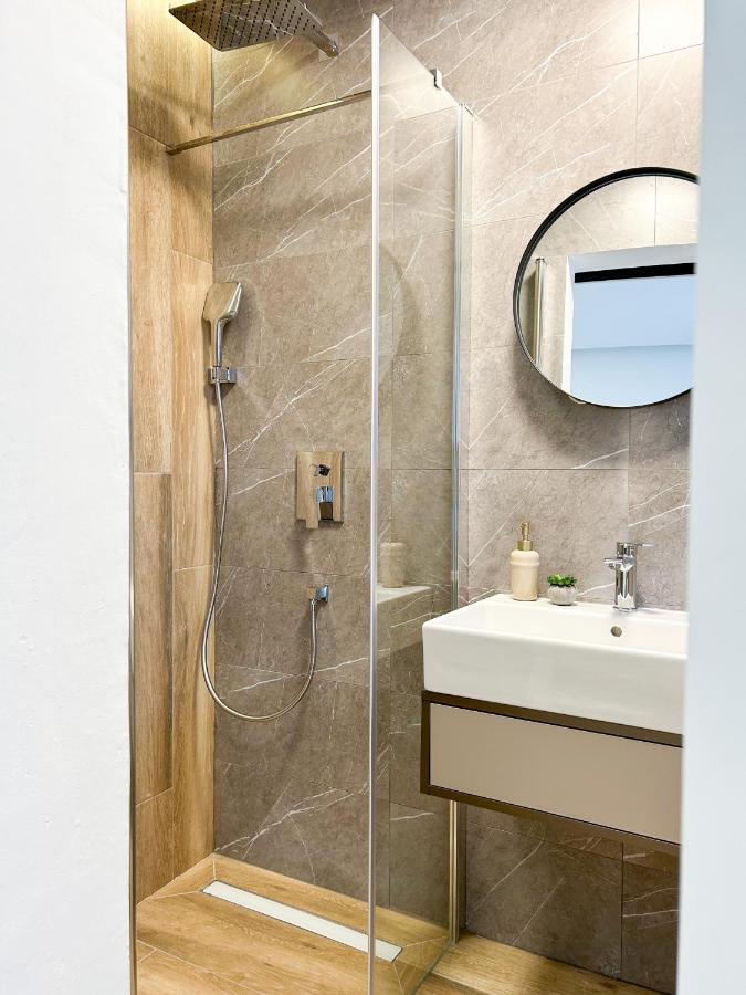 Apartments Saraden ヴォディツェ エクステリア 写真