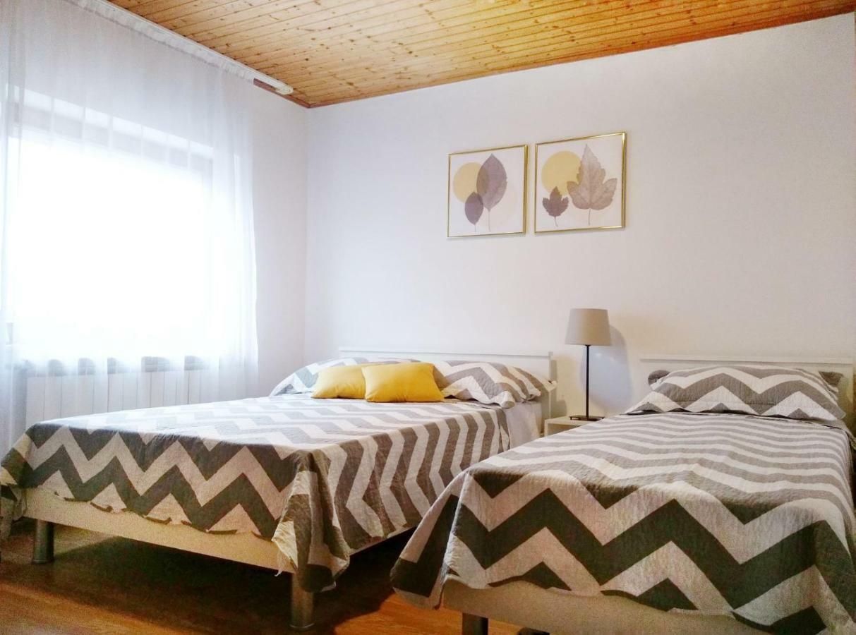 Apartments Saraden ヴォディツェ エクステリア 写真