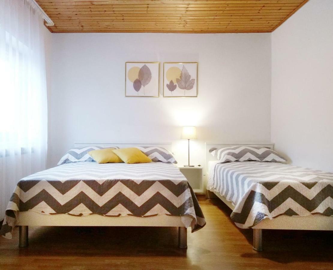 Apartments Saraden ヴォディツェ エクステリア 写真